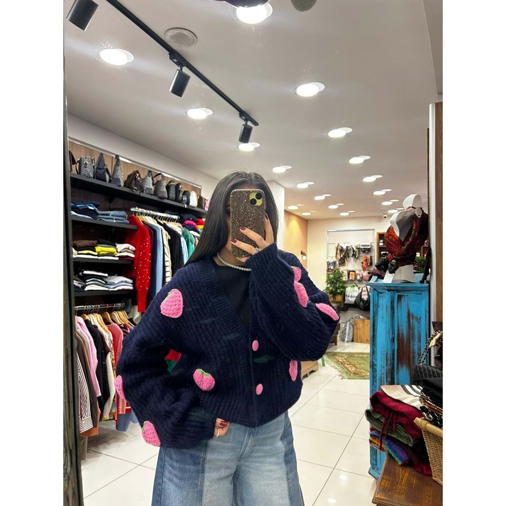 Lacivert Çilekli Hırka