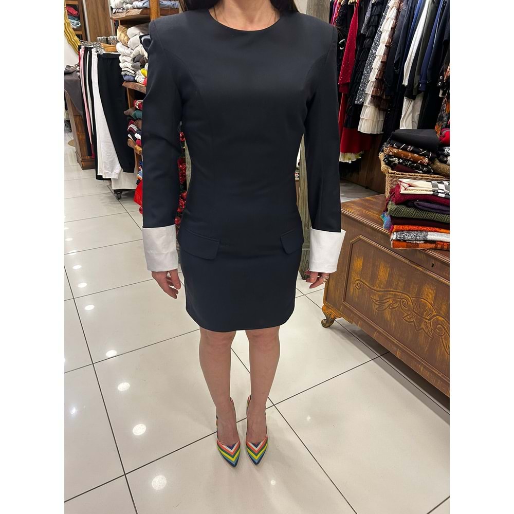 Kapaklı Cepli Mini Elbise