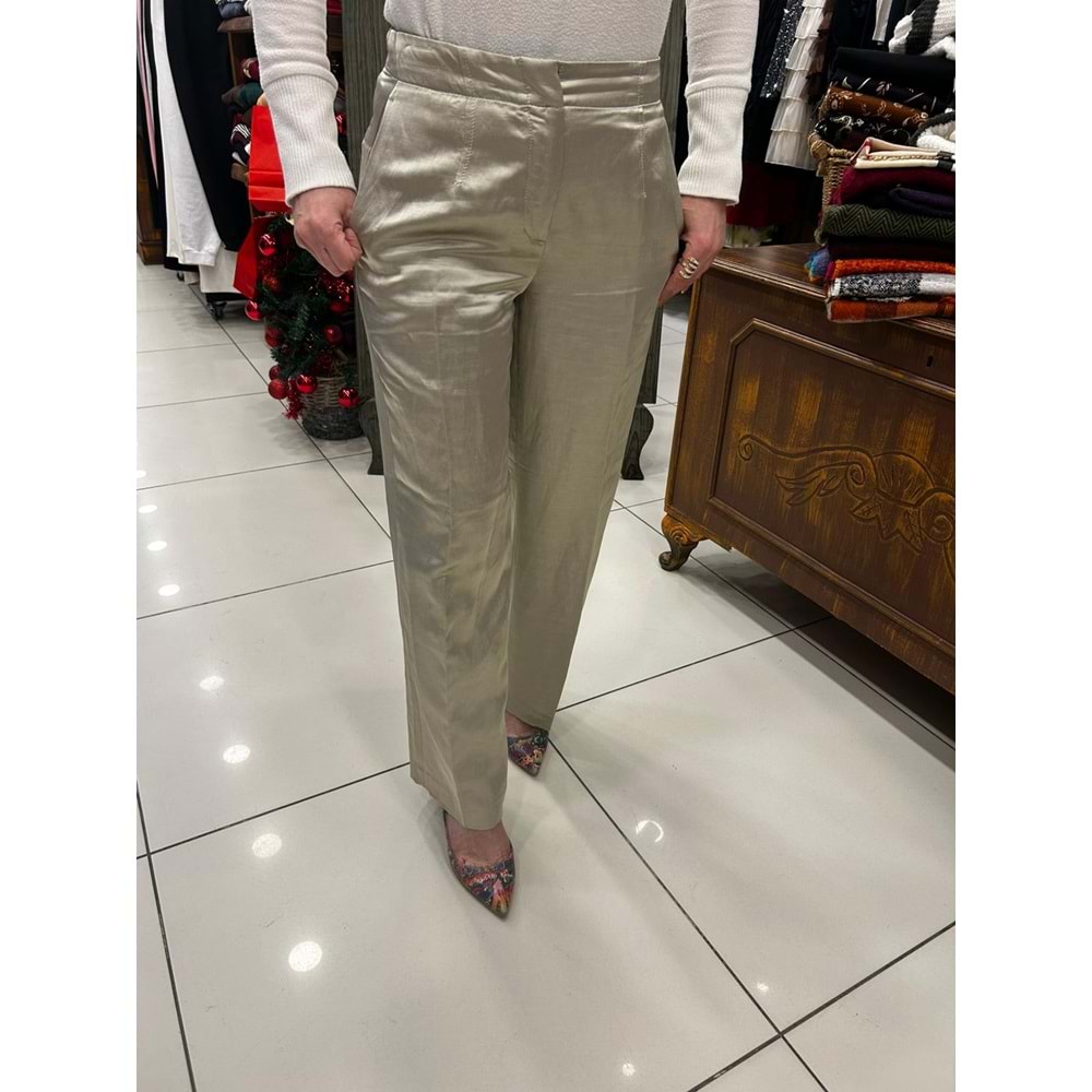 Bol Paça Dökümlü Saten Pantolon