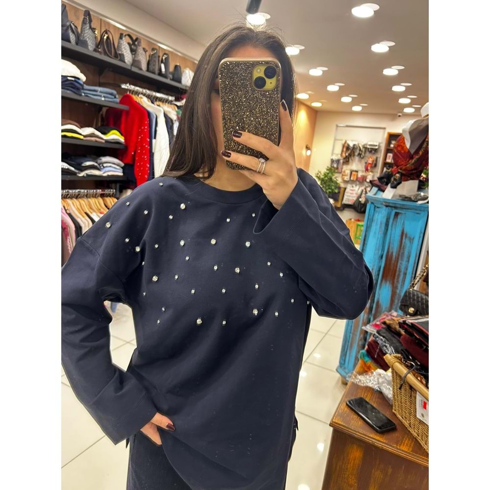 Önü Taşlı Bisiklet Yaka Sweat