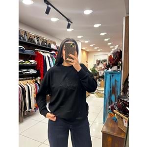 Uzun Kol Nakışlı Sweat