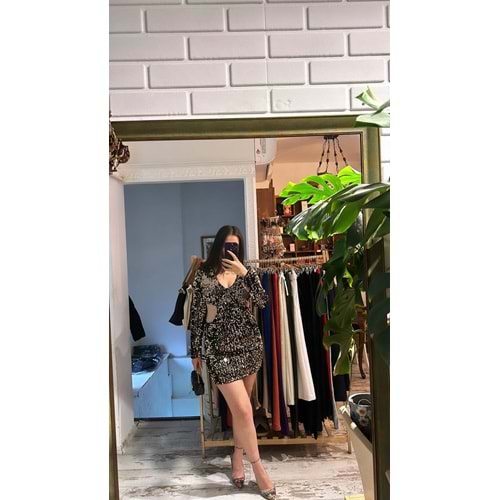 Paletli Beli Açık Elbise