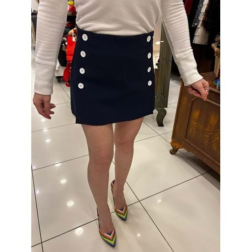 Önden Düğmeli Şort Etek