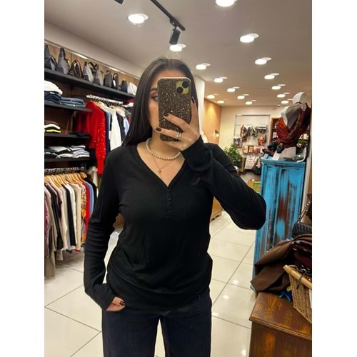 V Yaka Önden Düğmeli Bluz