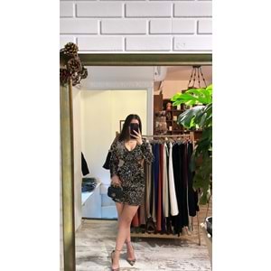 Paletli Beli Açık Elbise