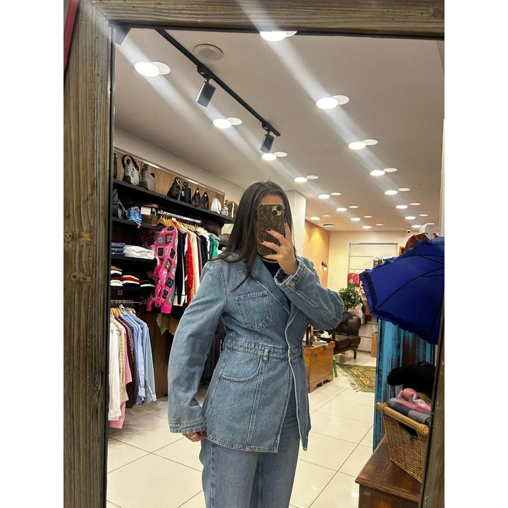 Belden Oturtmalı Jean Ceket