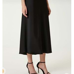 Uzun Siyah Saten Etek