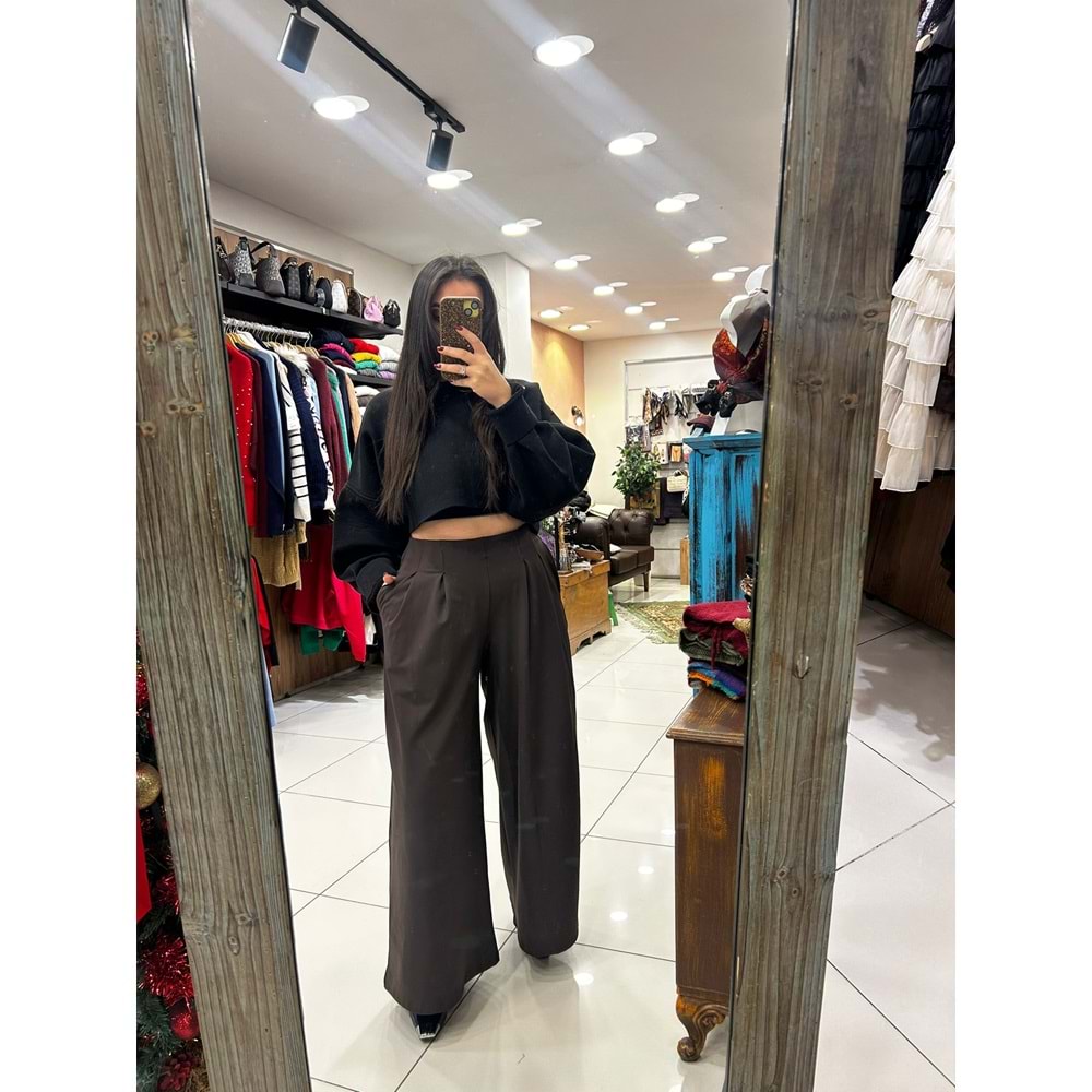 Geniş Paça Önden Pileli Pantolon