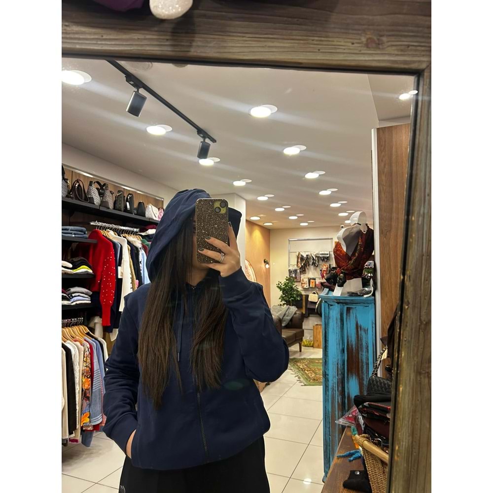 Kapişonlu Pamuklu Sweat.